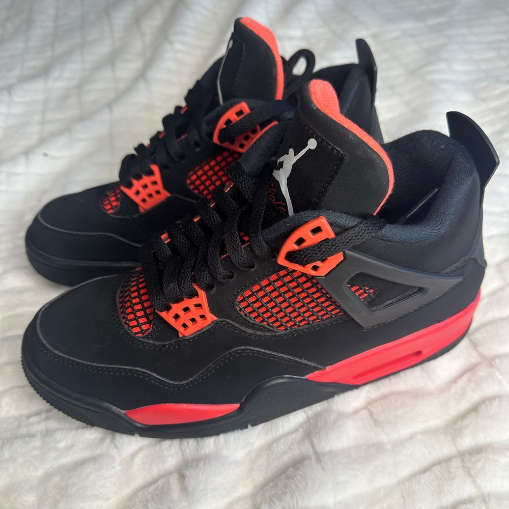 Jordan 4 Retro Red Thunder